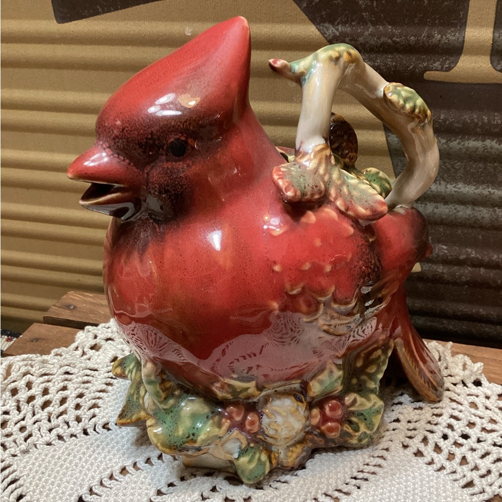 Cardinal Small Ceramic Teapot Christmas Decorations Unmarked
